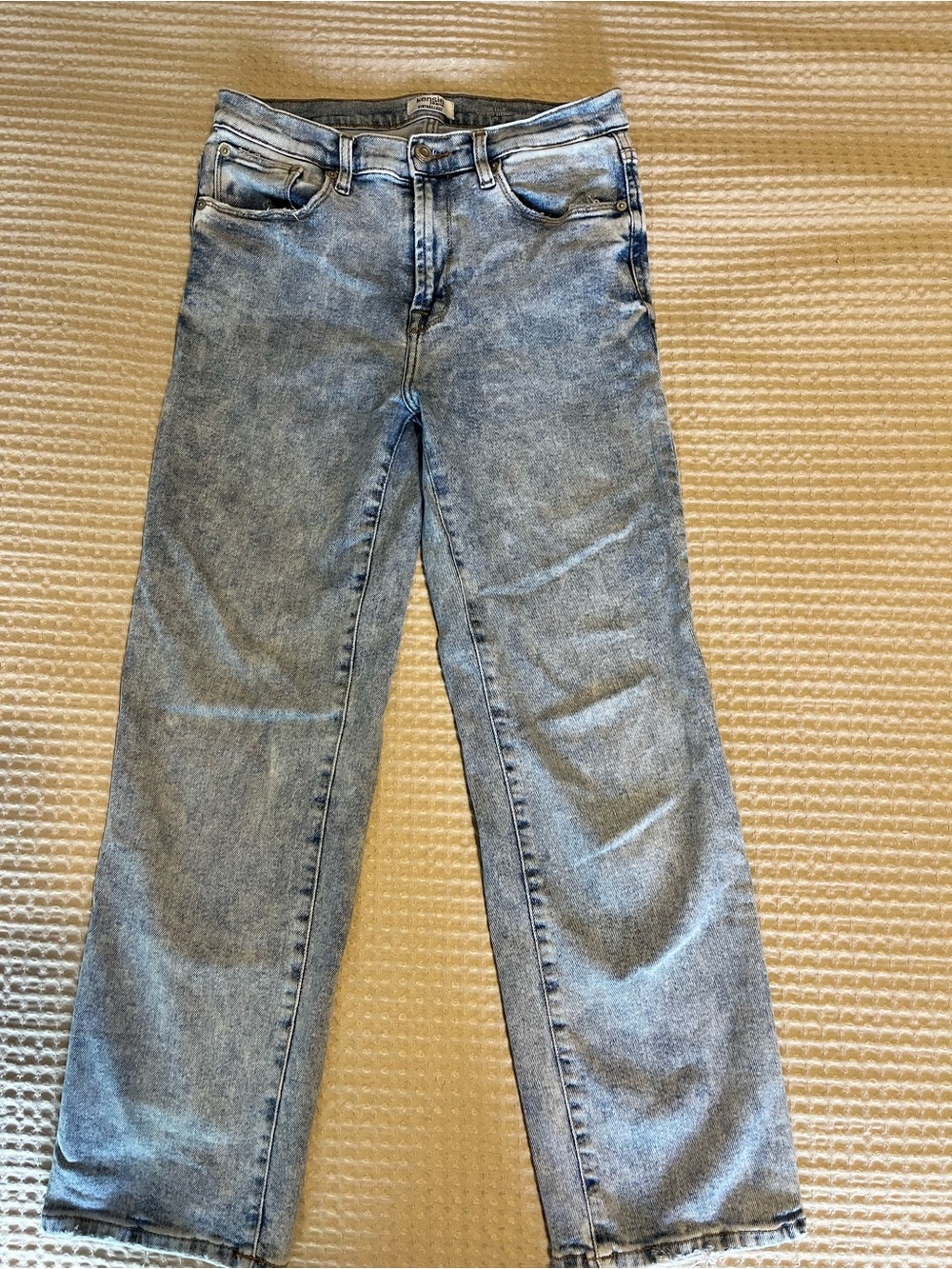 Kensie Women’s Light Blue Straight Jeans